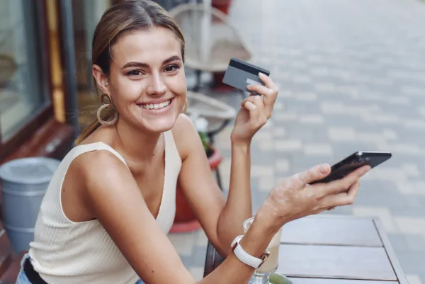 carte bancaire gratuite à l'étranger